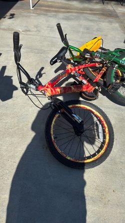2 bicicletas como nuevas para nińo de 8 ańos en adelante las tengo bien baratas