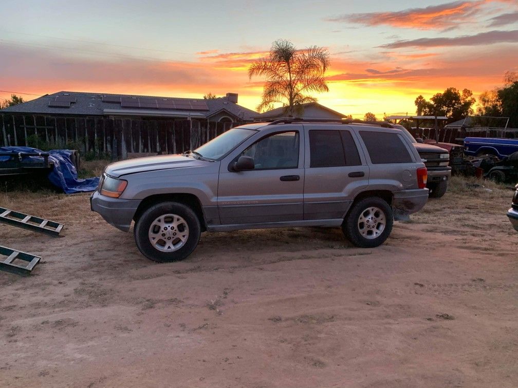 2004 jeep Cherokee