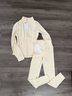 Buttercream Lululemon Set