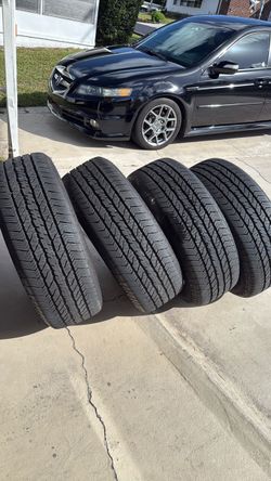 OEM Ford Expedition F 150 wheel and tires