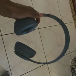 Beats Solo Pro 