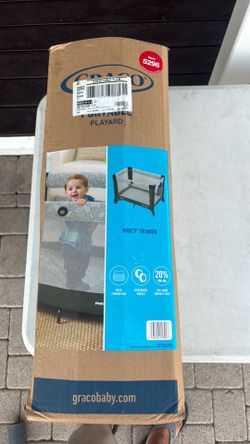 Graco Pack ’n Play Portable Playard With Original Box