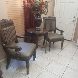 Accent Chairs With The Table 