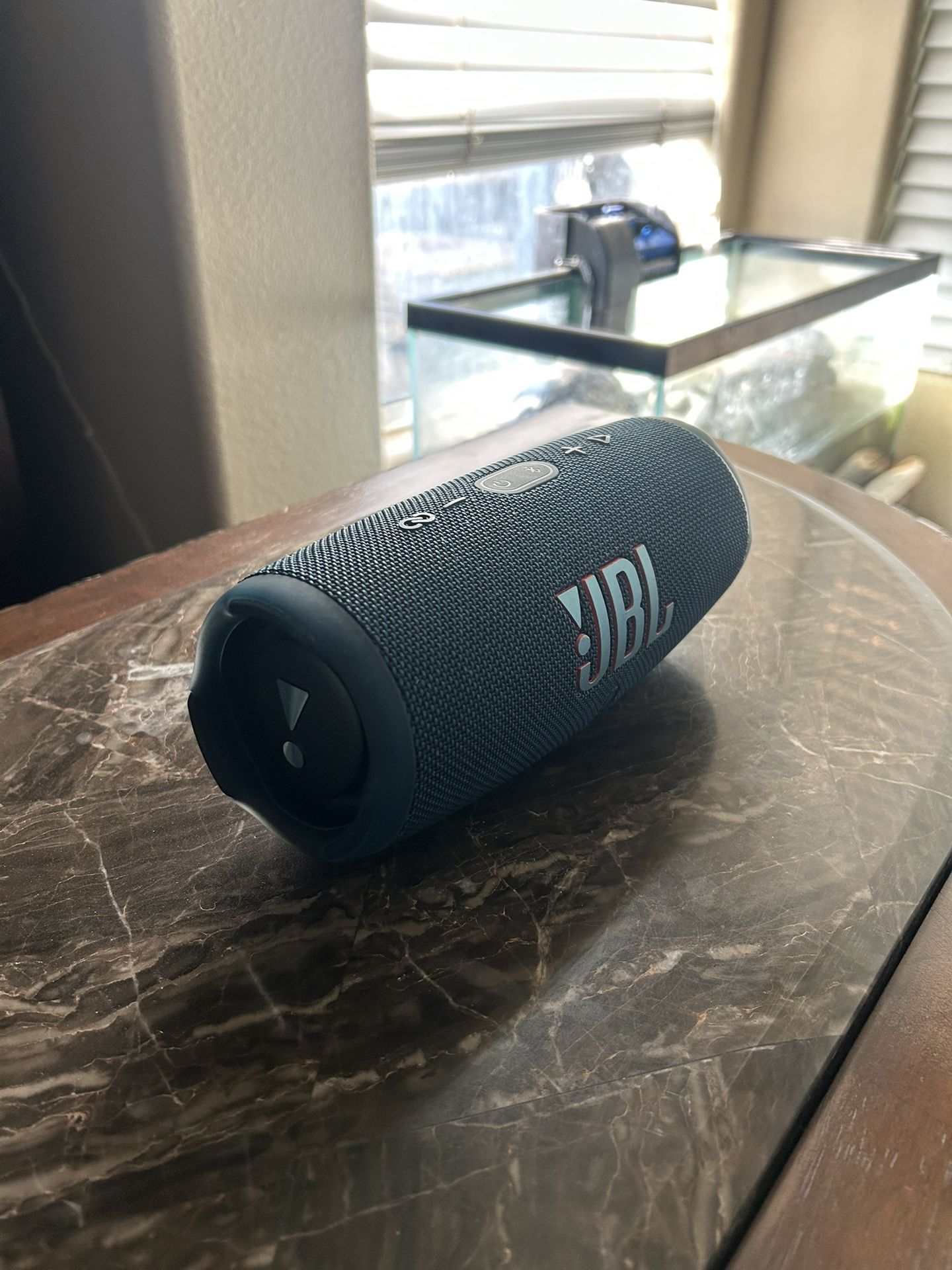 WATERPROOF JBL SPEAKER