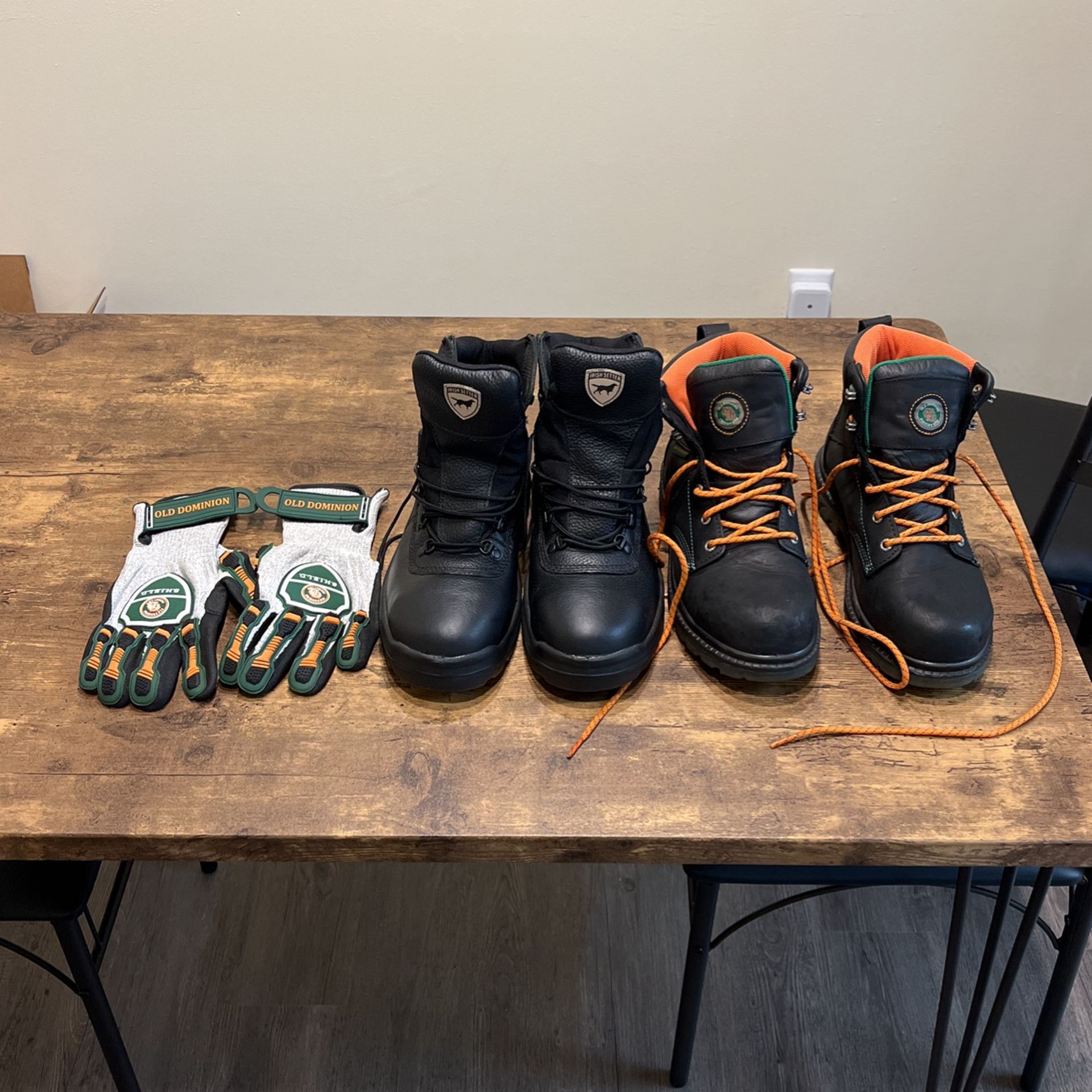 2 BRAND NEW Pairs Of Work Boots And Gloves 