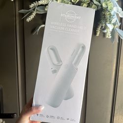 Starument handheld vaccuumer white NEW