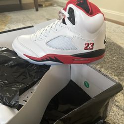 Deadstock Fire Red 5s 