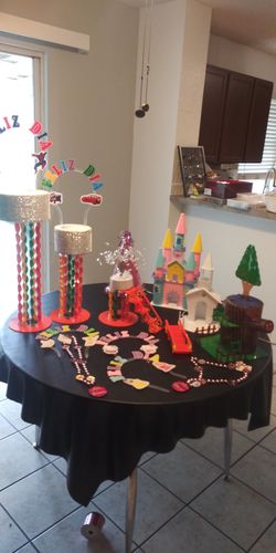 Cake stand and cake toppers