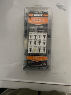 Universal Xmas Tree Retainers *SEND OFFERS