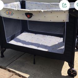 Used Play Pen  In Good Condition 