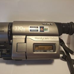 Sony Handycam Hi8 8mm Camcorder 