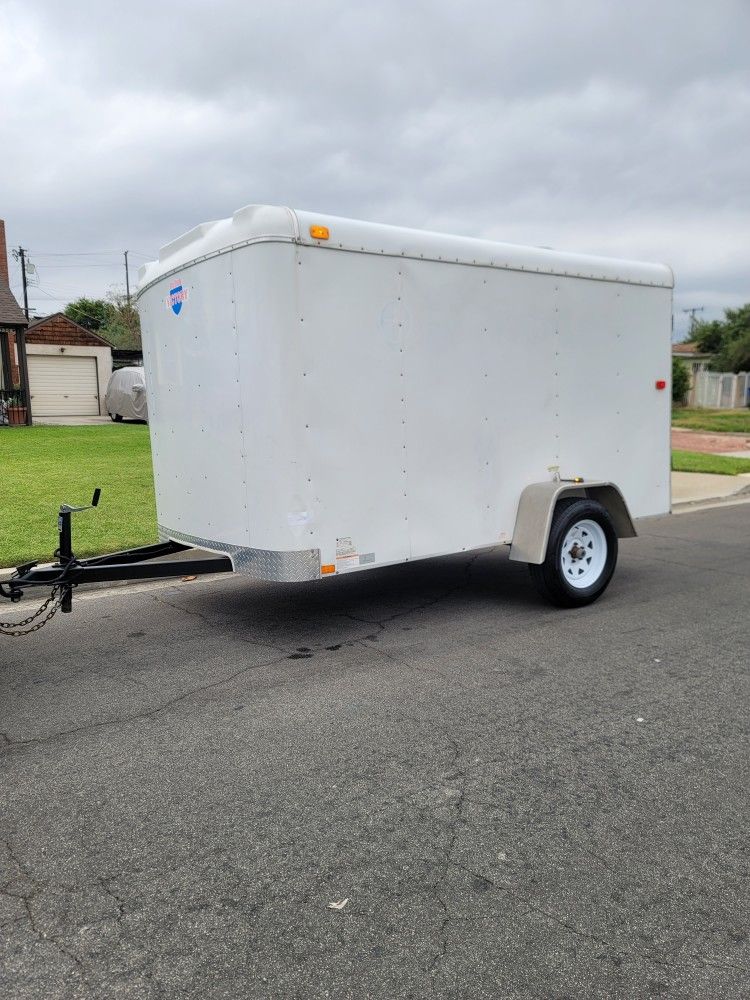 Enclosed Cargo Trailer. Interstate Victory