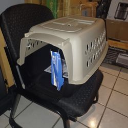 Small Dog Crate 