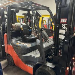 2018 Toyota 8FGCU25 Forklift 