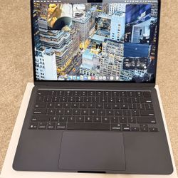 13in MacBook Air M4 (Midnight)