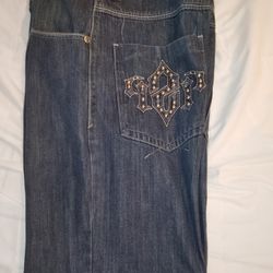 The Vintage Southpole Men's Blue Denim Straight Jeans with a logo are a classic addition to any man's wardrobe. Made from durable denim fabric with a 