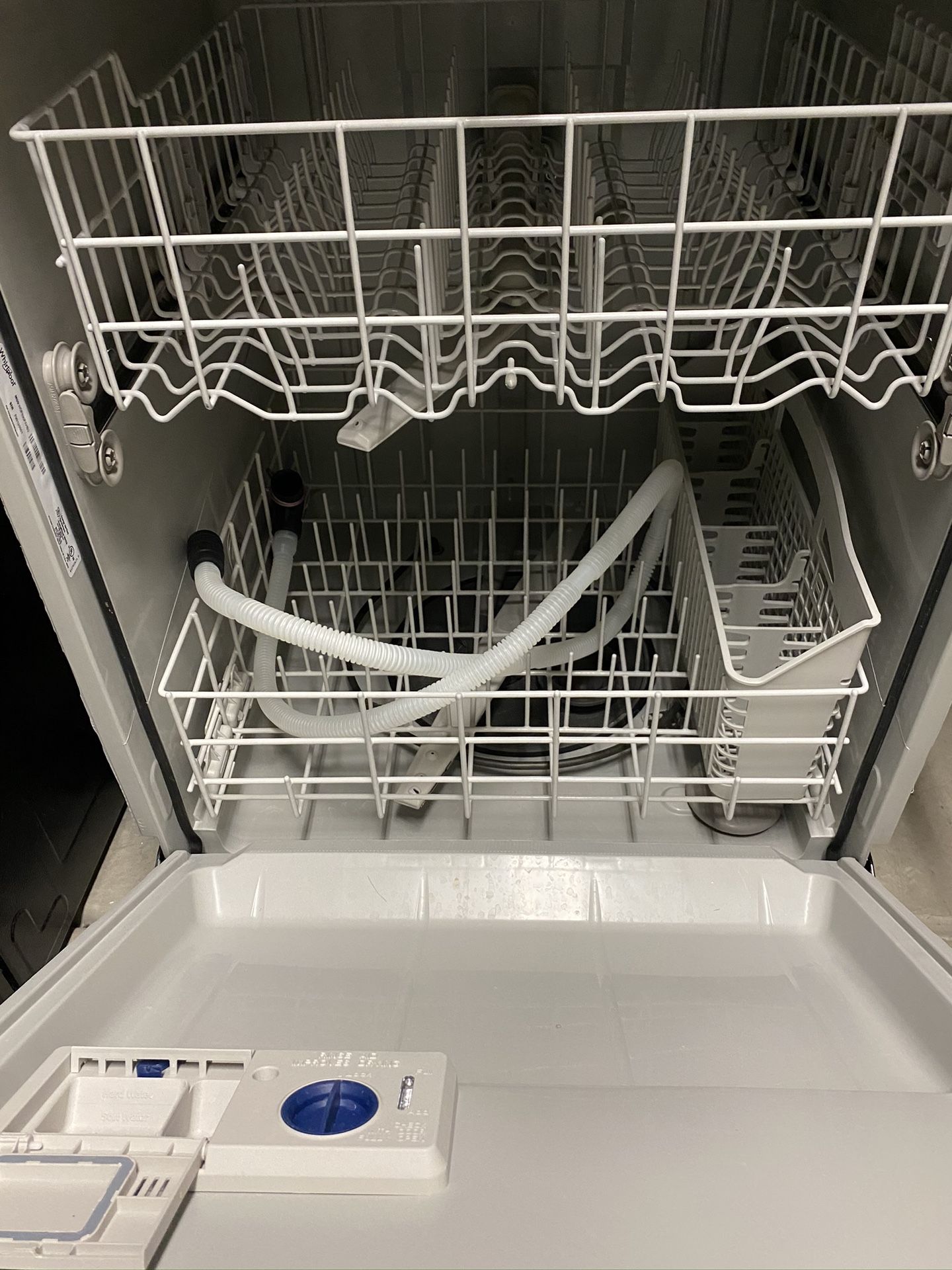 Whirlpool Dishwasher