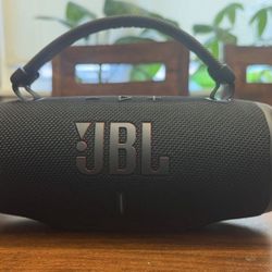 JBL Charge 6