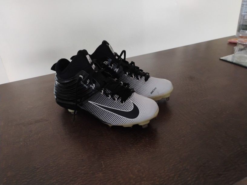Nike Skin Baseball Cleats