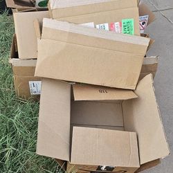 Free Boxes w/packing Paper