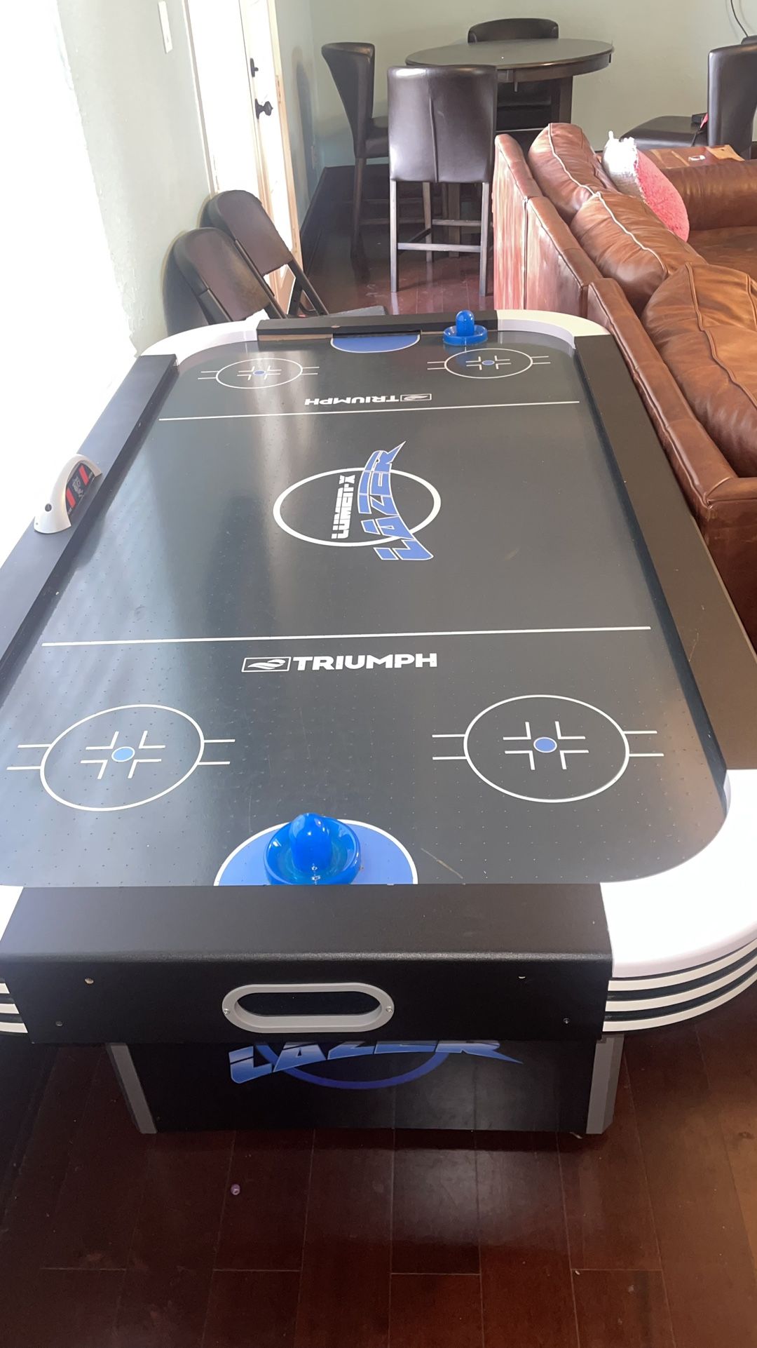 Triumph HOCKEY Table