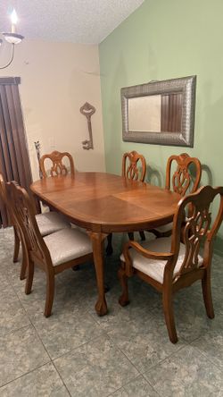 Adjustable Dining Room Table and Chairs