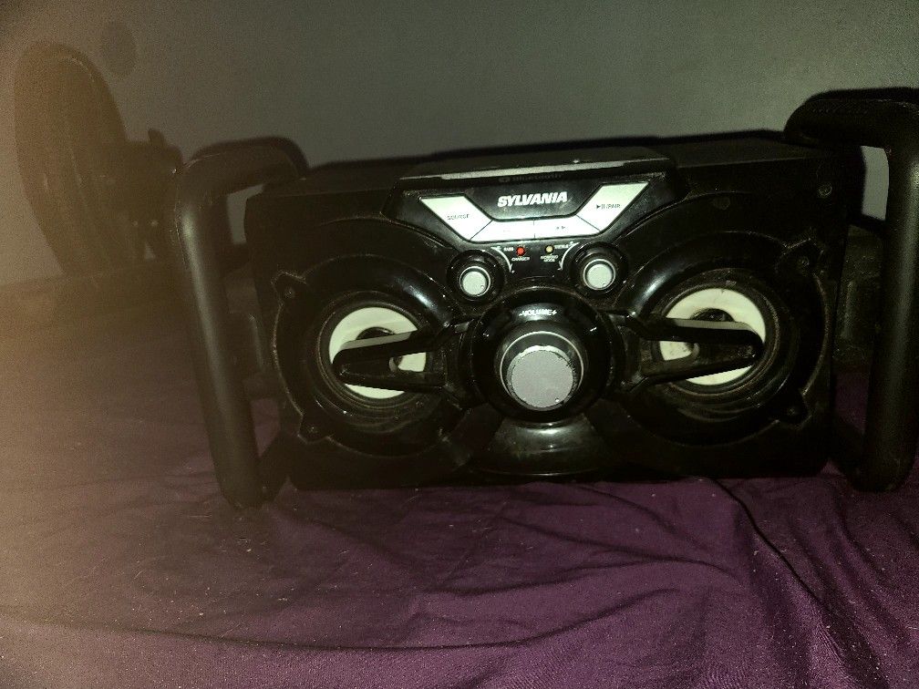 Loud Speaker Uesd Has Decent Bass