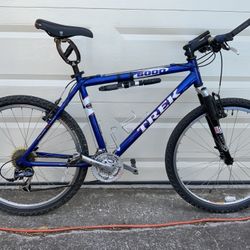 TREK 6000 Semi Full Suspension Mountain Bike