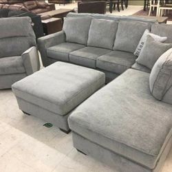 Altari Alloy RAF Sectional
Brand Ashley
Dimensions: 111" x 90"