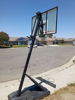 Basketball hoop
