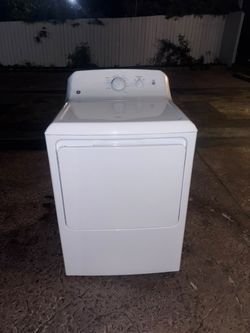 Free installation, delivery. Like-new electric dryer