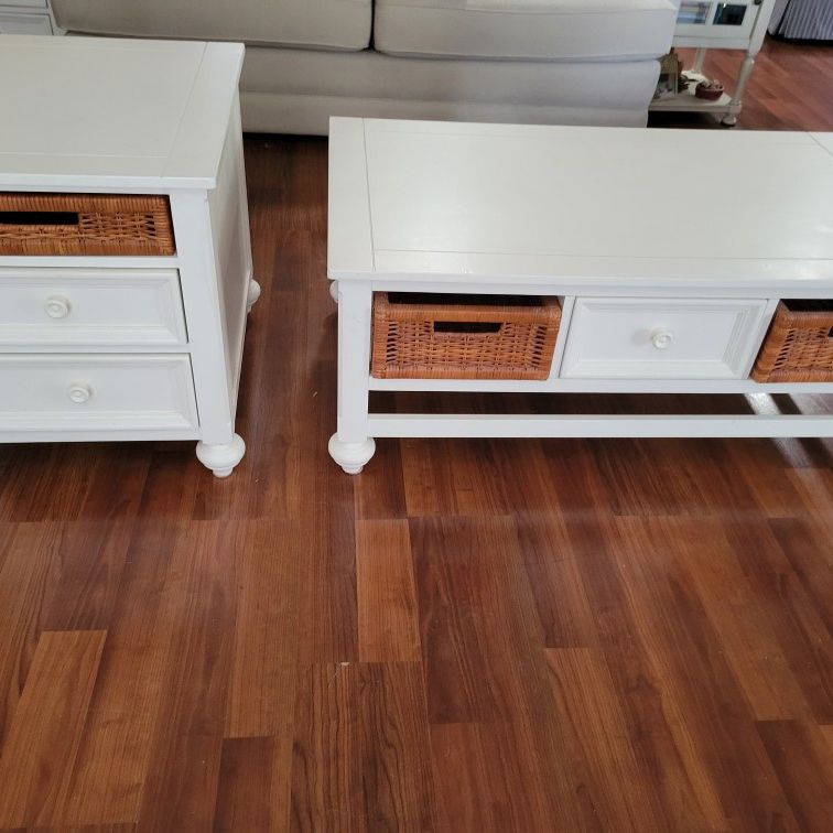 Broyhill coffee table and end table