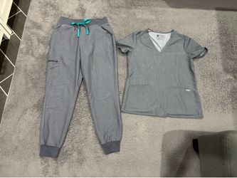 Medium FIGS Graphite Scrub Set