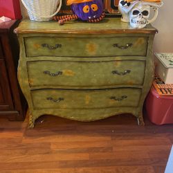 Green Dresser