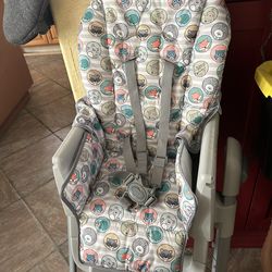 Baby Trend high chair ( Open box)