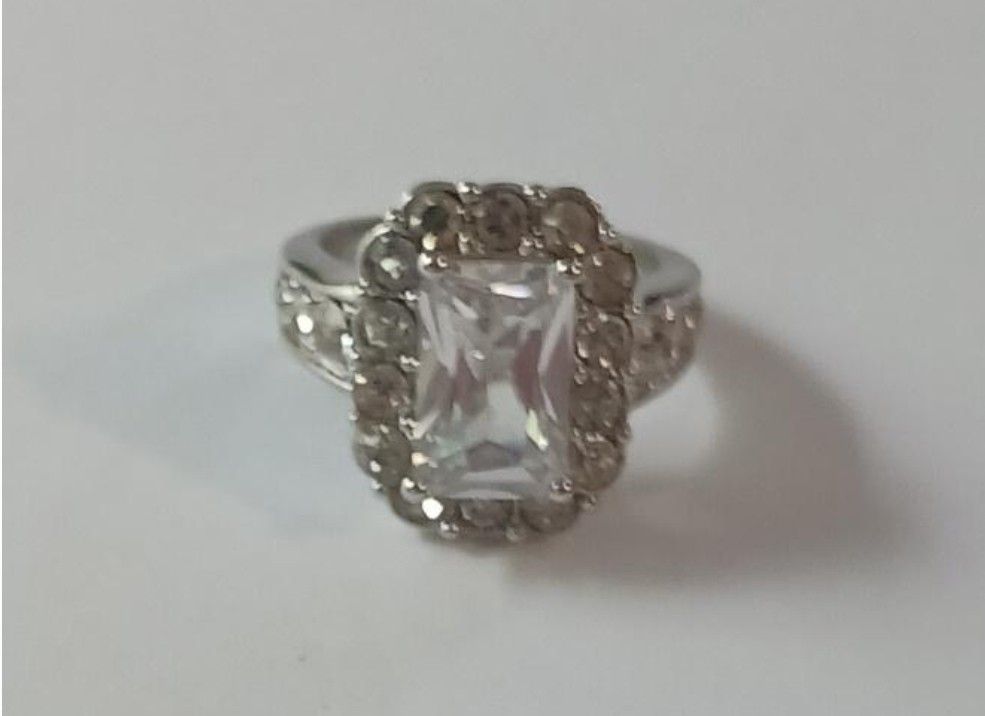 NVC Cocktail Ring, Size 6