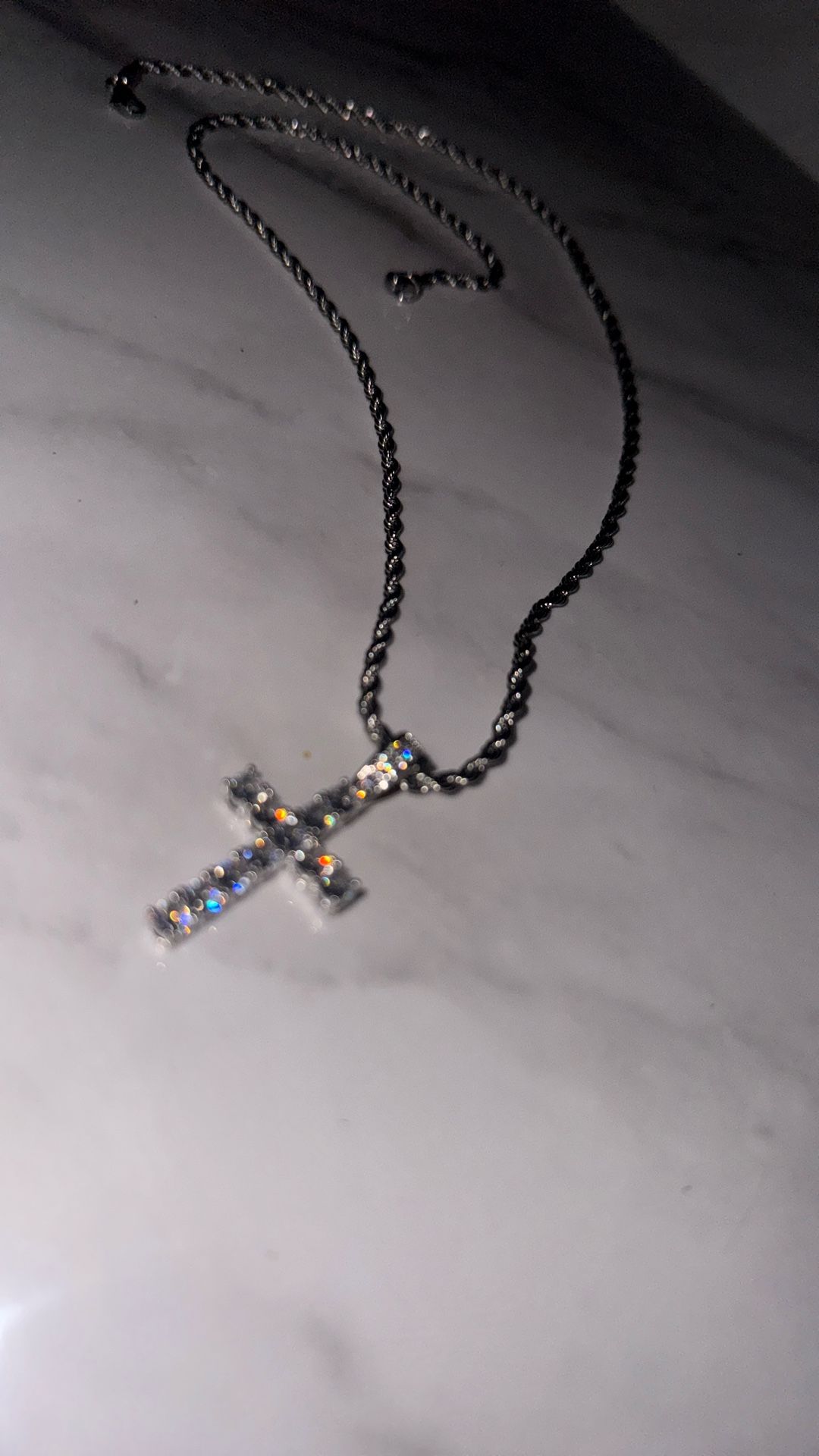 [Moissanite Cross] Moissanite Cross Pendant - 0.5 Carat, 5mm on 60cm Twisted Chain Necklace