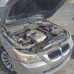 07 BMW 530i 
