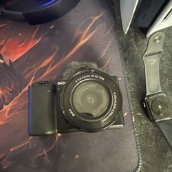 Sony Alpha ZV-E10 || Mirrorless Vlog Camera with 16-50mm Lens Kit