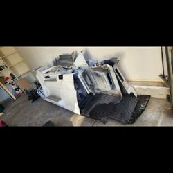VOLVO VNL SIDE FAIRING & BRACKETS LEFT & RIGHT SIDES 