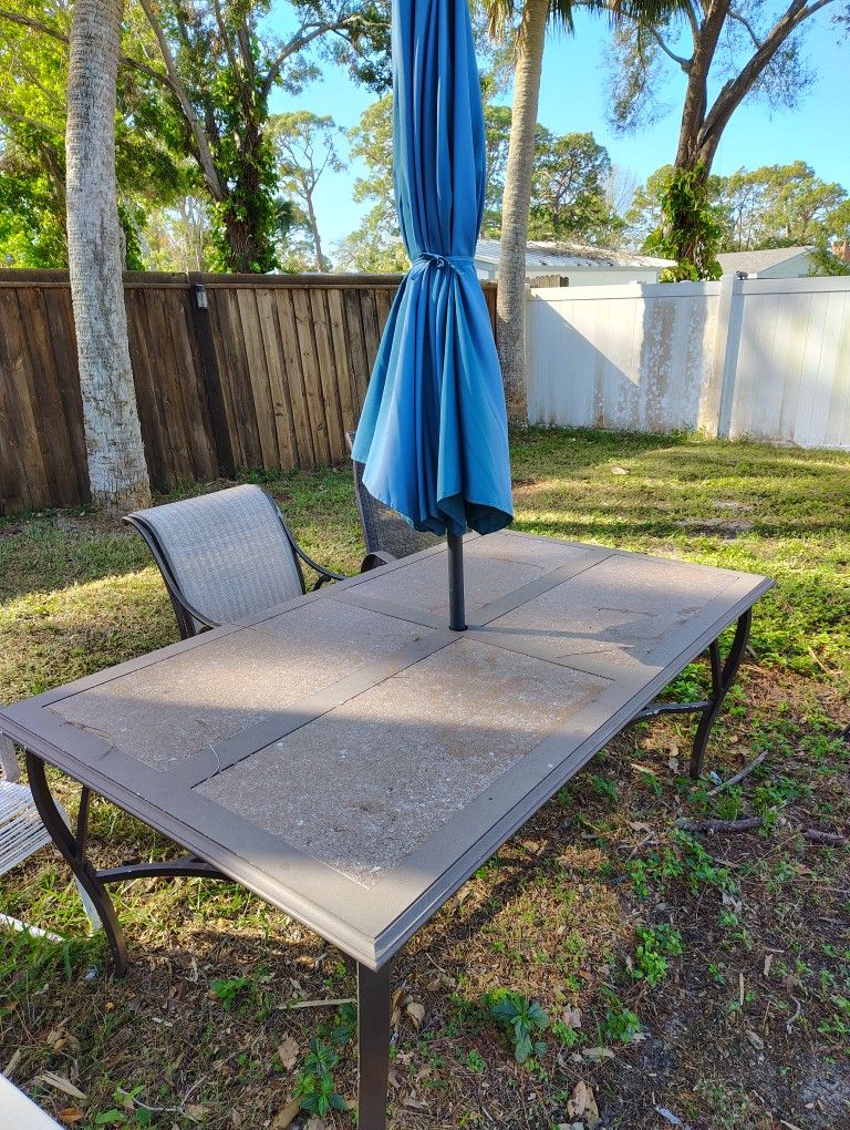 Outdoor Patio Table And Chairs