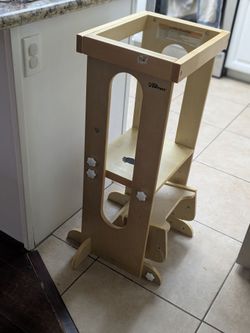 Kitchen stool/stand for toddlers Little Partners