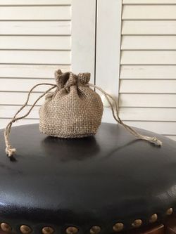 Natural burlap bags (party/favor bags)