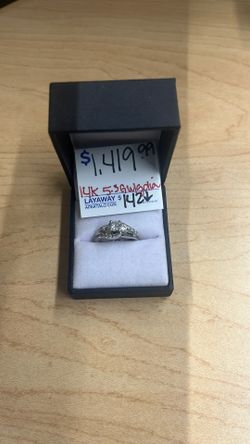 Diamond Swirl 14k 5.3 Grams Size 5