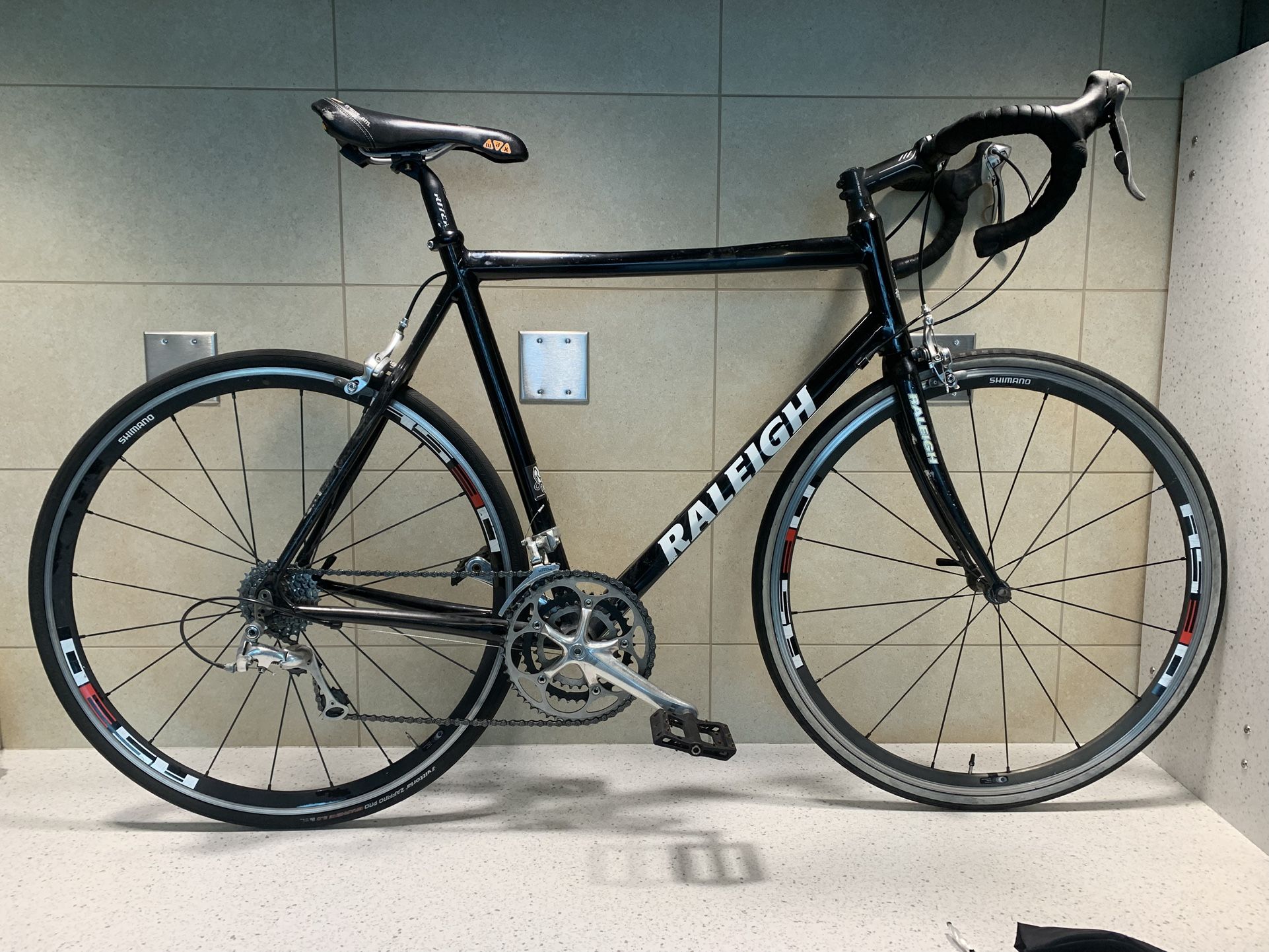 58cm Raleigh Kinesis Kinesium Road Bike