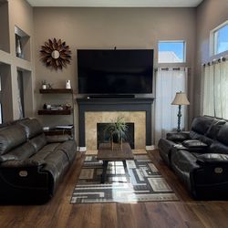 Couches - Luxury Leather Power Reclining Sofa & Loveseat Set - Console, USB & Cupholders