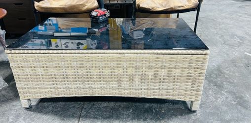 Outdoor Wicker Coffee Table with Glass Top