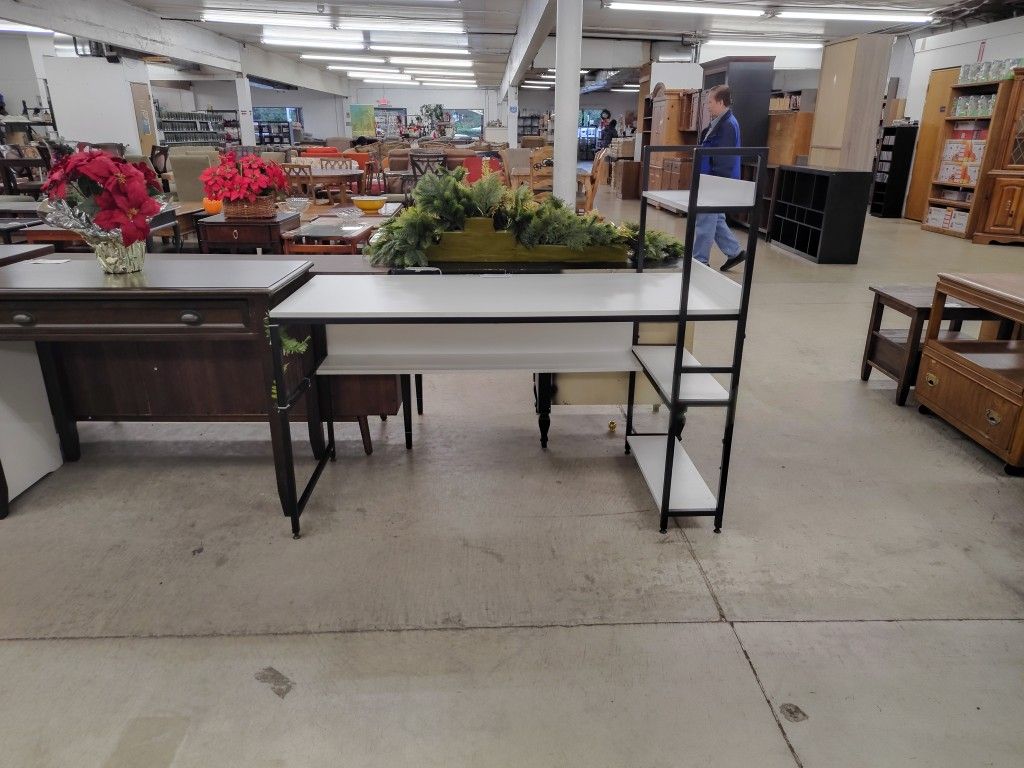 White/Black Metal Frame Computer Desk