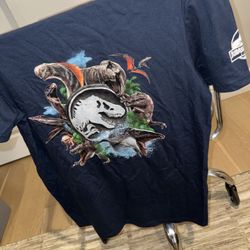 “Jurassic World : Rebirth” Exclusive, Rare, Collectible T-Shirts  NEW