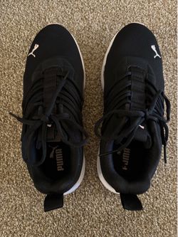 Women’s PUMA Sneakers
